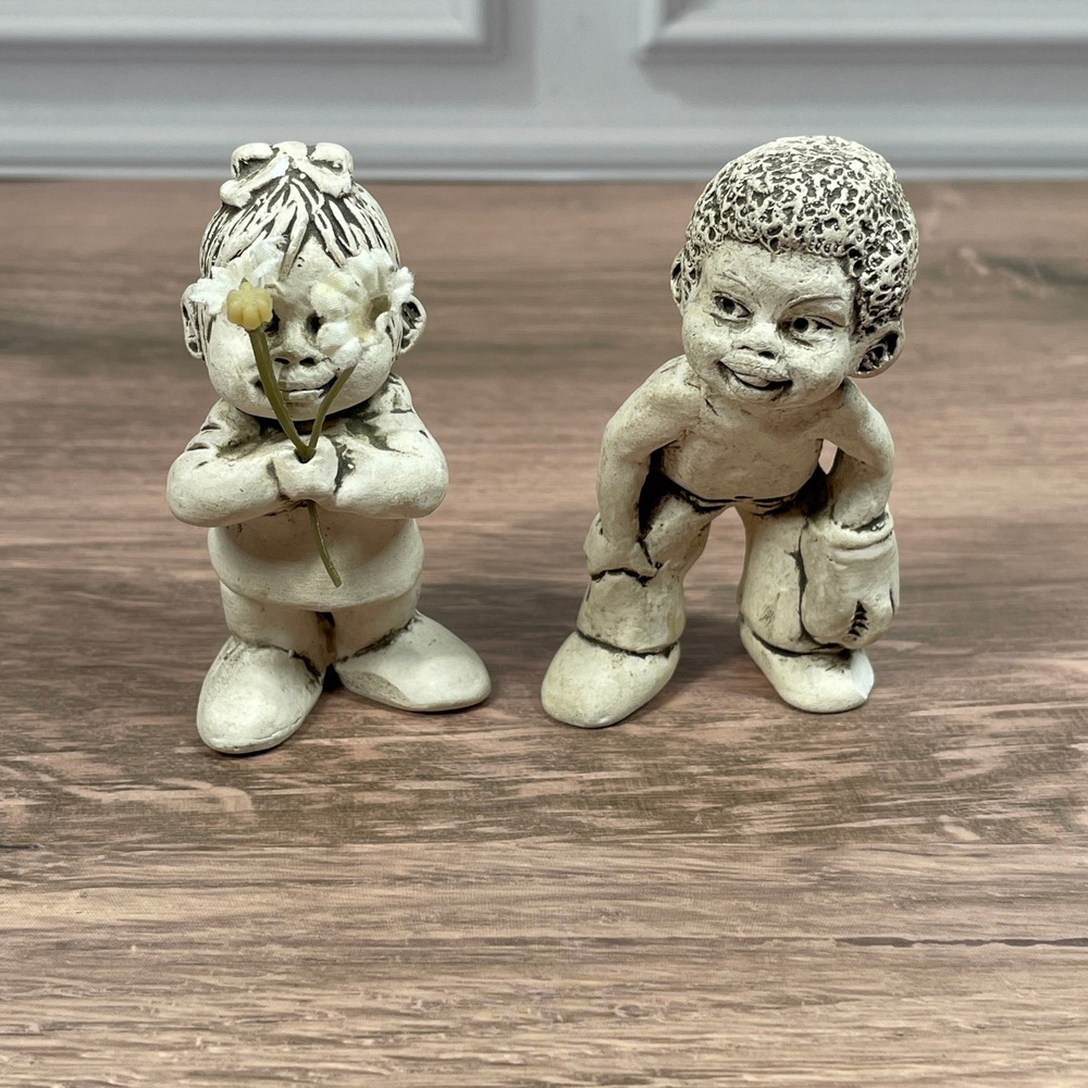 Tompin 1972 Vintage Unglazed Porcelain Figurines Boy Girl Flowers Collectible